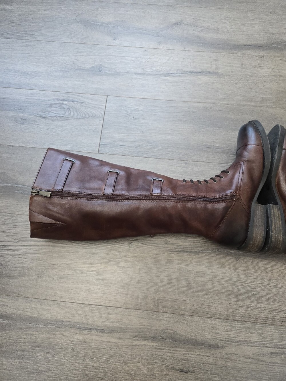 Vince Camuto Fenton Riding Boots Distressed Finish Lace Up Buckles Sz 7 - Picture 11 of 14